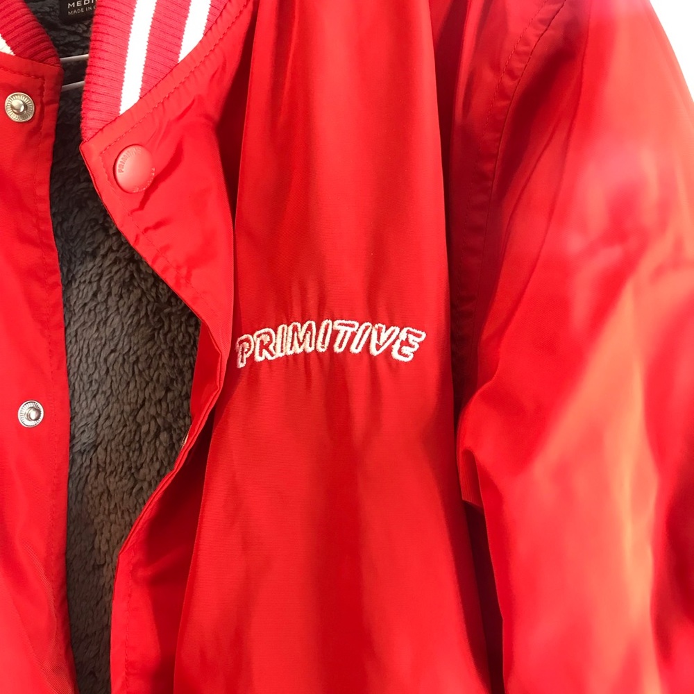 Red jacket - Picture 3 of 6